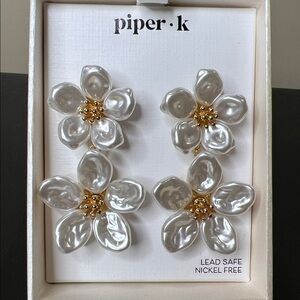 Piper K | Chunky Flower Dangle Earrings